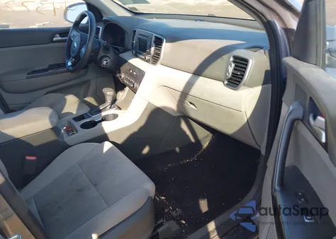 2017 Kia Sportage Lx z USA, uszkodzony, nr VIN KNDPM3AC0H7051224